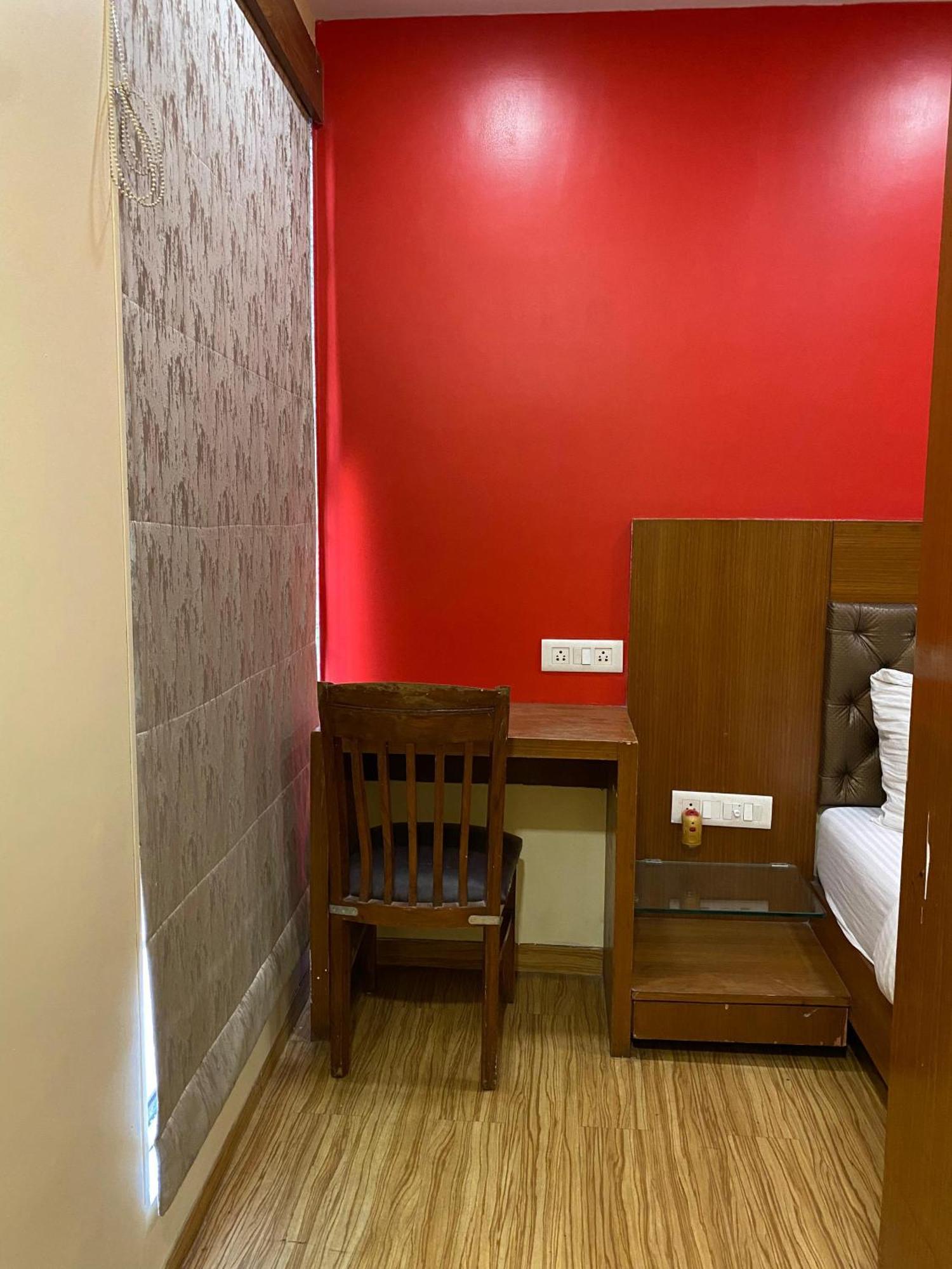 Hotel Arton Regency Near Terminal 2 Airport Mumbai Dış mekan fotoğraf